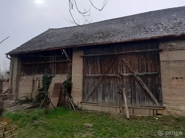 Eladó ház Gölle, Rákóczi utca 9 146 nm
