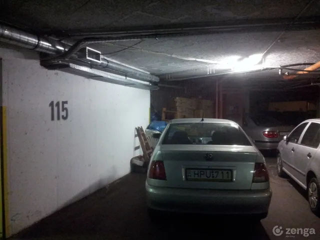 Kiadó garázs Budapest XI. kerület, Belbuda XI. ker., Nádorliget utca 7/B 16 nm
