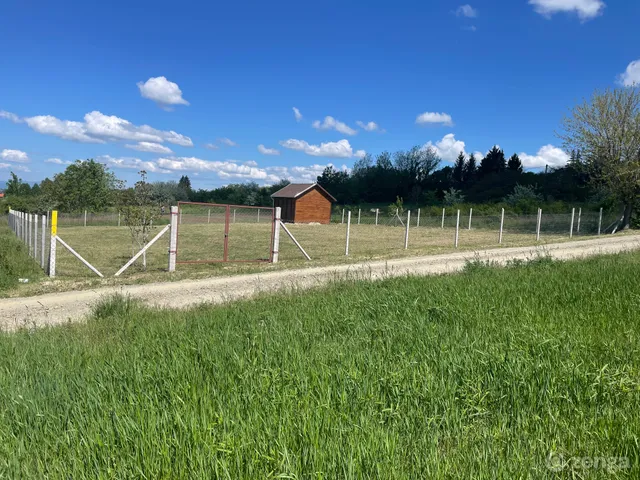 Eladó telek Szada 1011 nm