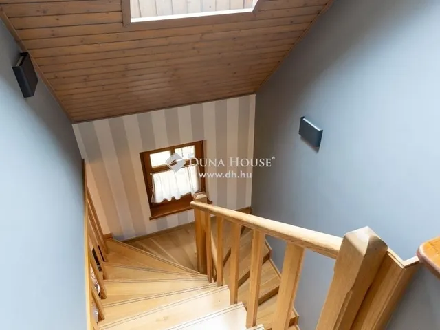 Eladó ház Dunabogdány 160 nm