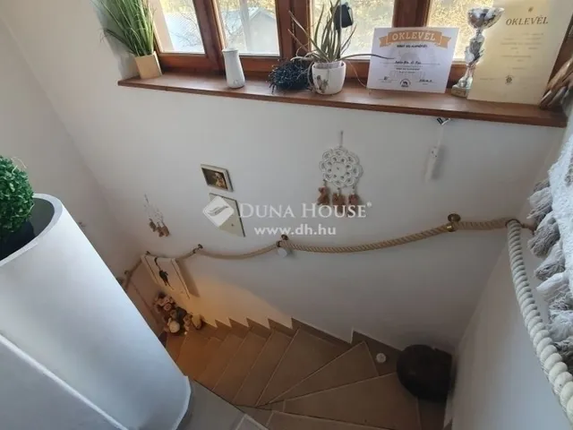 Eladó ház Pócsmegyer 145 nm