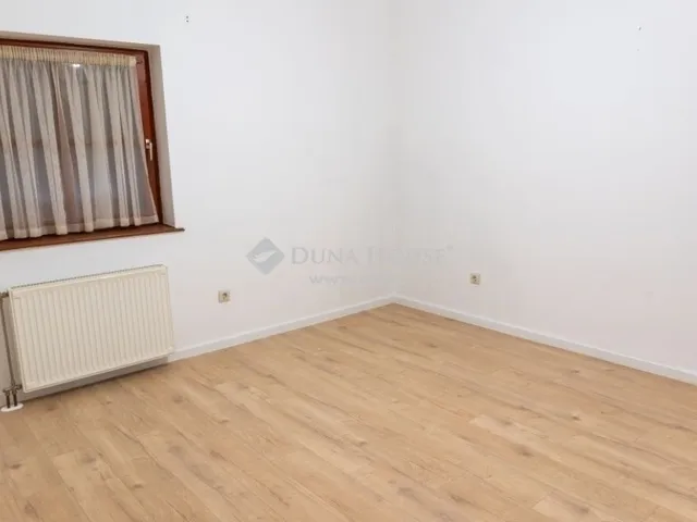 Eladó ház Csobánka 246 nm