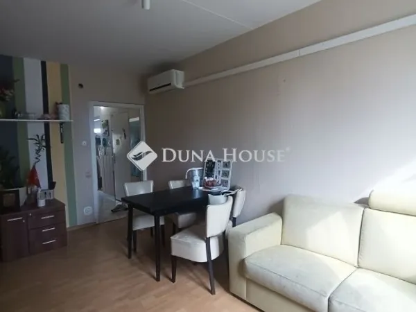 Eladó lakás Budapest XV. kerület 68 nm