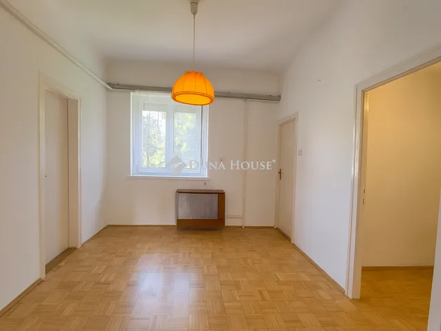Eladó lakás Budapest XII. kerület 96 nm