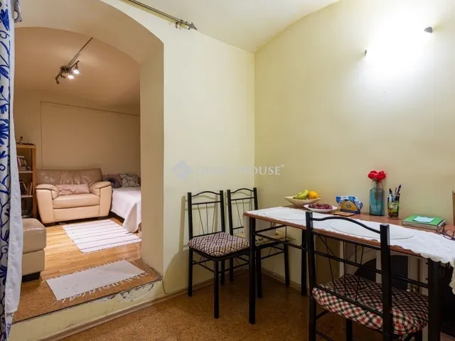 Eladó lakás Budapest VI. kerület 37 nm