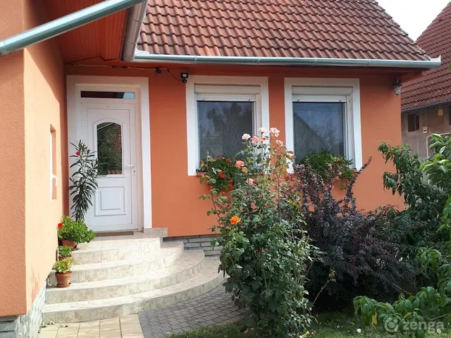 Eladó ház Lánycsók 140 nm