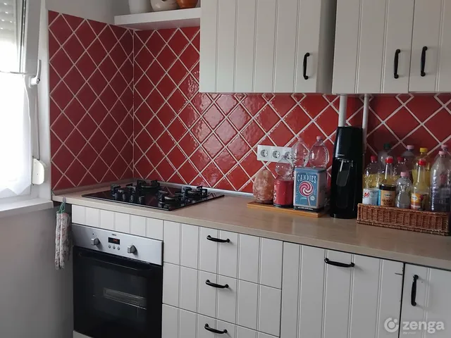 Eladó lakás Szolnok 54 nm