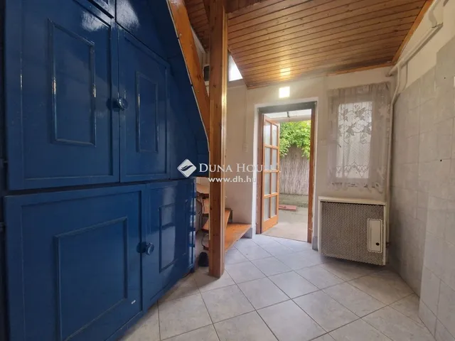 Budapest XV Ker let Elad H zr sz 2 Szob s 61 2 Milli Ft