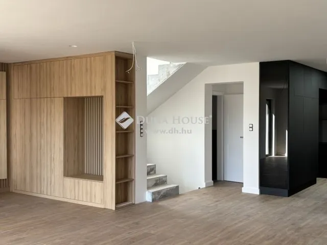 Eladó ház Budapest II. kerület 202 nm