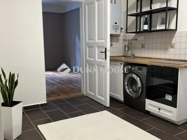 Eladó lakás Budapest II. kerület 39 nm