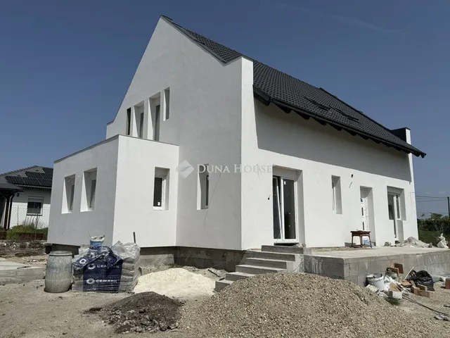 Eladó ház Érd 160 nm