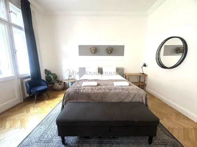 Eladó lakás Budapest V. kerület 64 nm