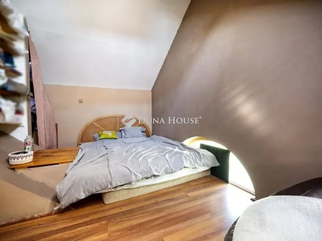 Eladó ház Etyek 240 nm