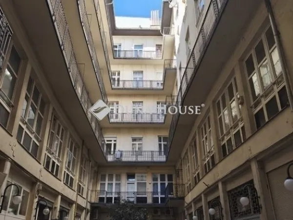 Eladó lakás Budapest V. kerület 68 nm