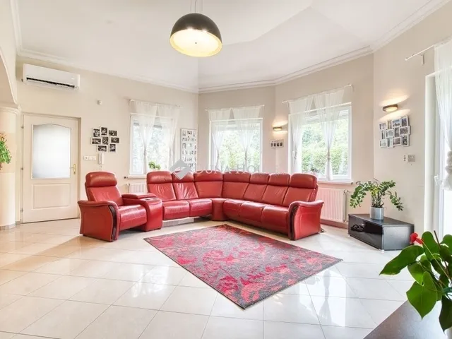 Eladó ház Érd 214 nm