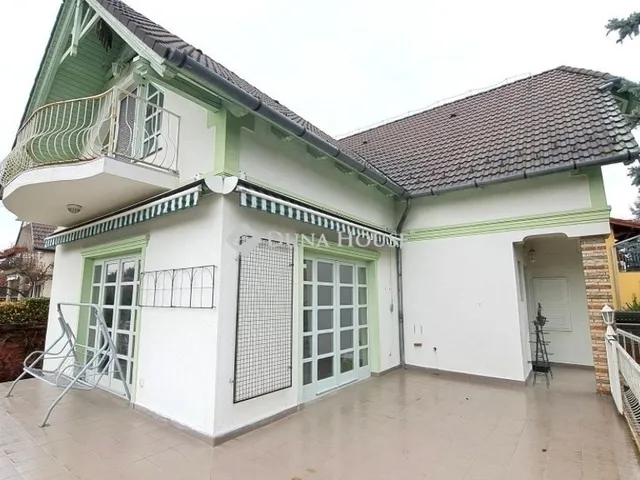 Eladó ház Dunakeszi 255 nm