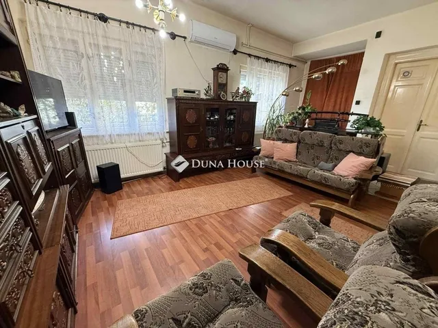 Eladó ház Dunakeszi 342 nm