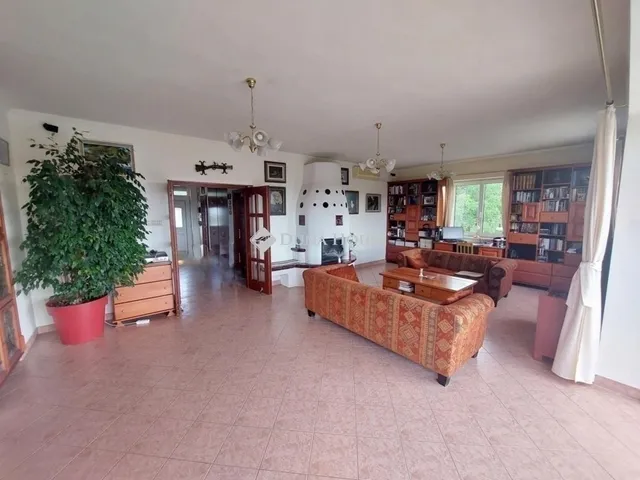 Eladó ház Szentendre 240 nm