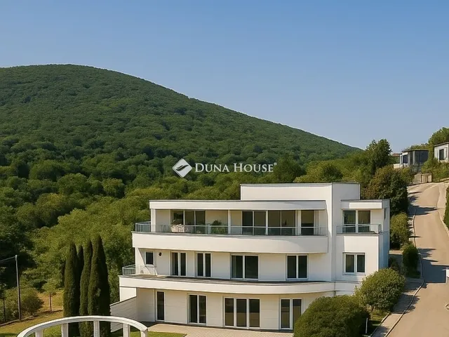 Eladó lakás Budapest III. kerület 139 nm