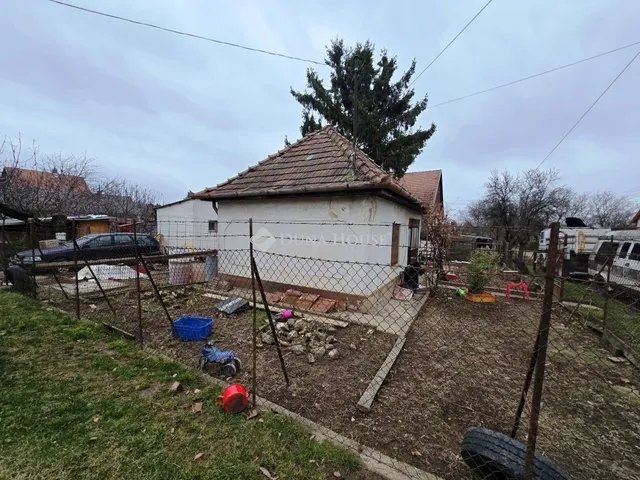 Eladó telek Érd 691 nm