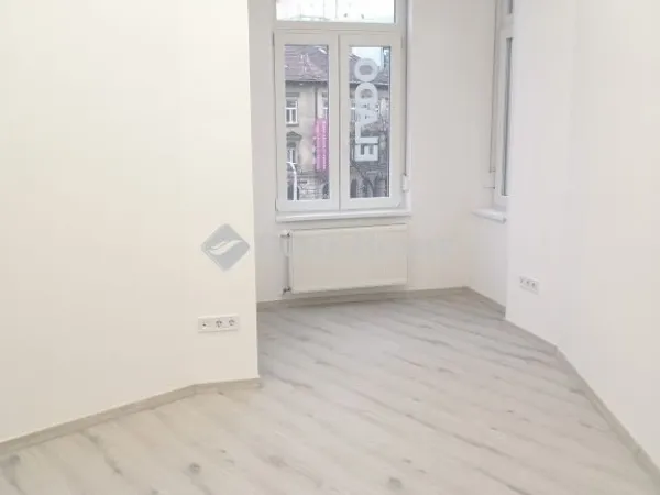 Eladó lakás Budapest I. kerület 90 nm