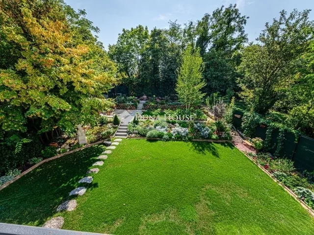 Eladó ház Budapest XI. kerület 401 nm