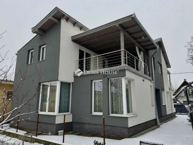 Eladó ház Budapest XVIII. kerület 210 nm