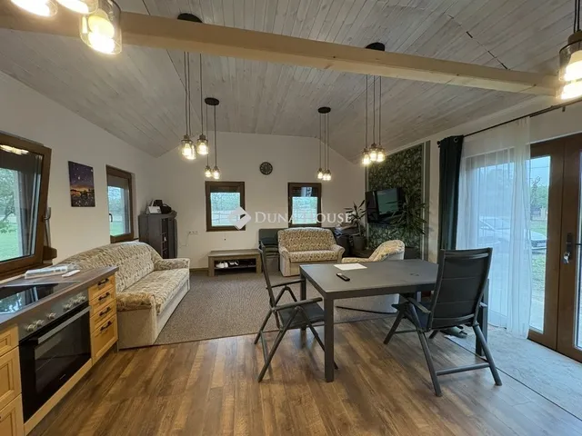 Eladó mezőgazdasági ingatlan Csemő 40 nm