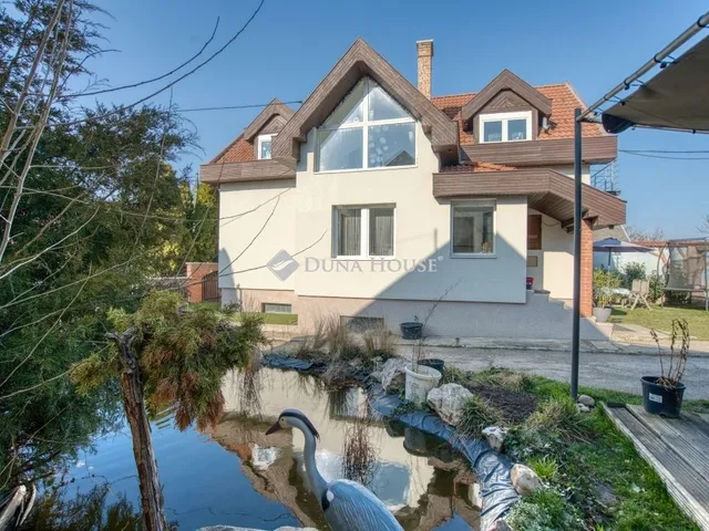 Eladó ház Szigetcsép 176 nm