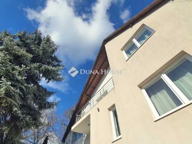 Eladó ház Biatorbágy 251 nm