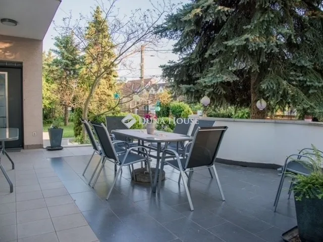 Eladó ház Biatorbágy 251 nm