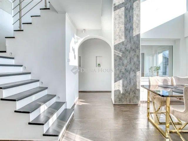 Eladó ház Szigetcsép 176 nm