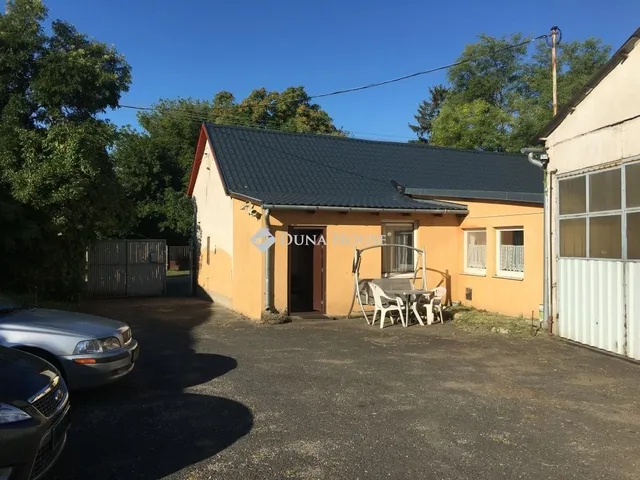 Eladó telek Székesfehérvár 1764 nm