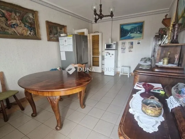 Eladó lakás Székesfehérvár 115 nm