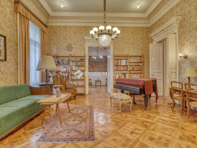 Eladó lakás Budapest VI. kerület 196 nm