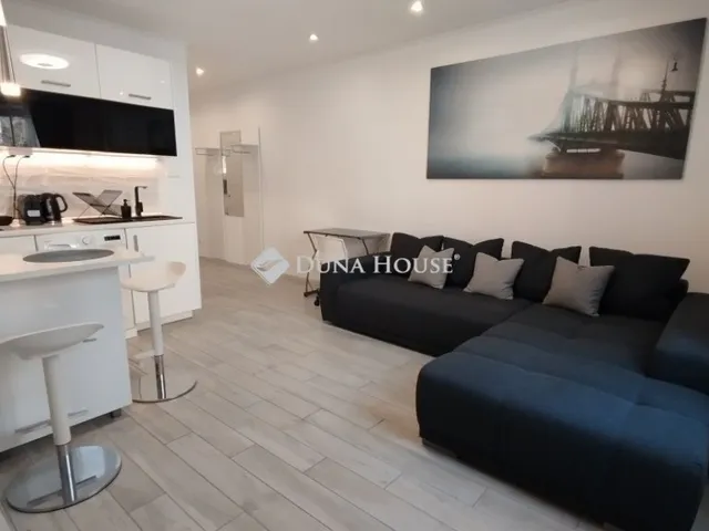 Eladó lakás Budapest VI. kerület 37 nm