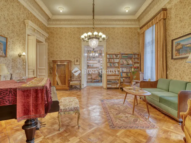 Eladó lakás Budapest VI. kerület 196 nm