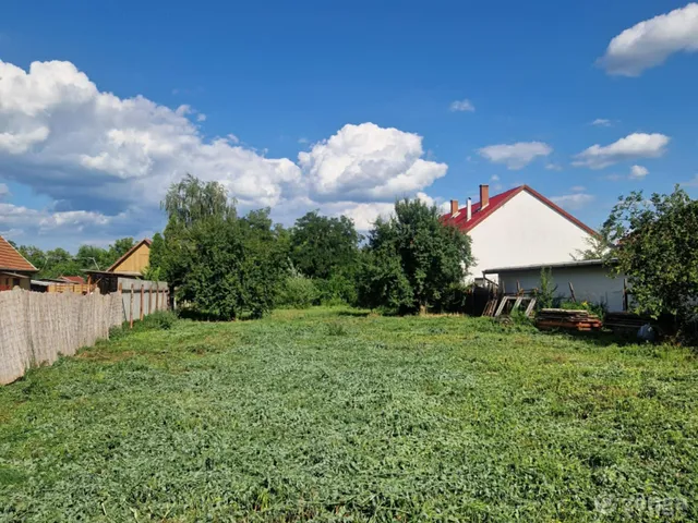 Eladó telek Debrecen, Biharikert 1066 nm