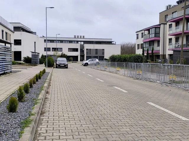 Eladó garázs Debrecen, Homokkert, Monostorpályi út 21 nm