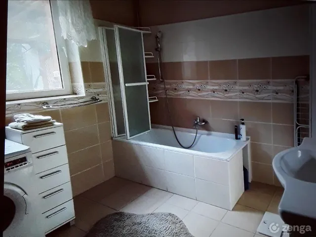 Eladó ház Szekszárd, Csatár 220 nm
