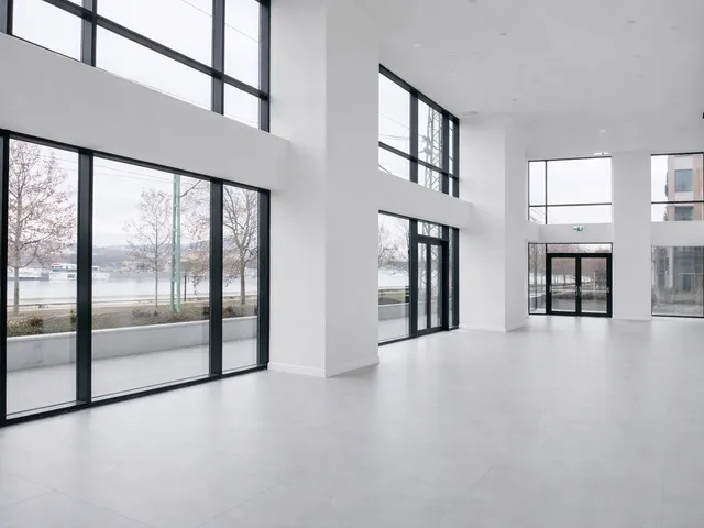 Kiadó kereskedelmi és ipari ingatlan Budapest IX. kerület, Rehabilitációs terület IX. ker. 239 nm