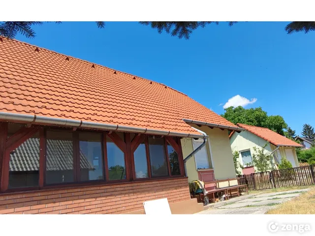 Eladó ház Erdőkertes, Szölösor 109 142 nm