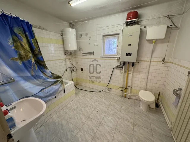 Eladó ház Budapest XVIII. kerület, Kossuth Ferenc-telep 150 nm