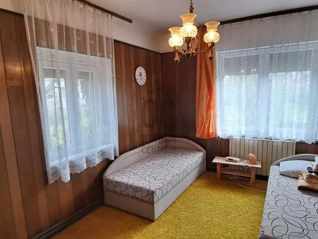 Eladó ház Budapest XVIII. kerület, Kossuth Ferenc-telep 150 nm