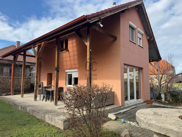 Eladó ház Budapest XVIII. kerület, Szemeretelep 120 nm