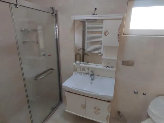 Eladó ház Budapest XVIII. kerület, Erzsébettelep 310 nm