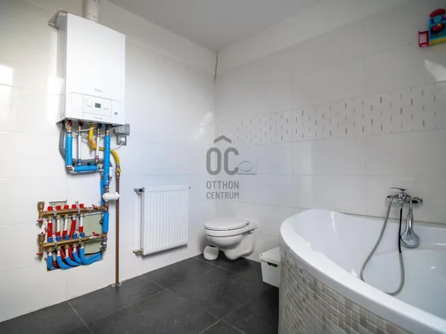 Eladó ház Budapest XVIII. kerület, Bélatelep 137 nm