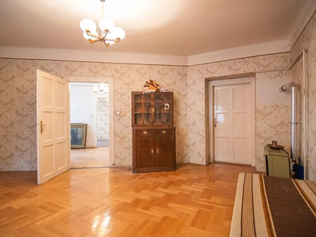 Eladó lakás Budapest IX. kerület 92 nm