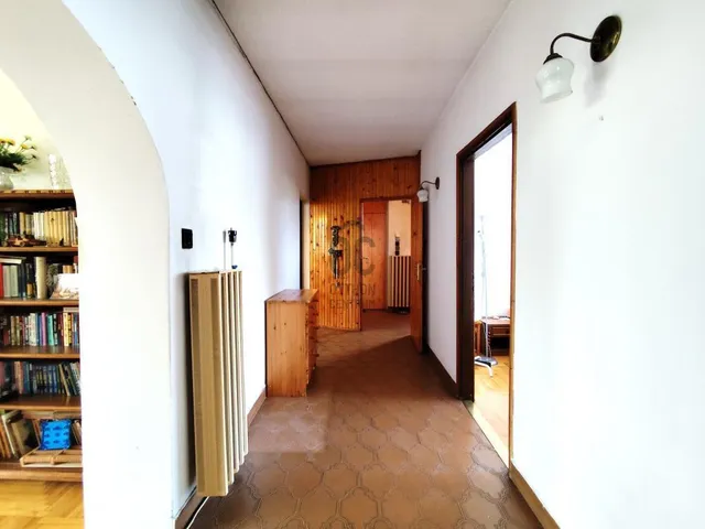 Eladó ház Budapest XXI. kerület, Királyerdő 194 nm