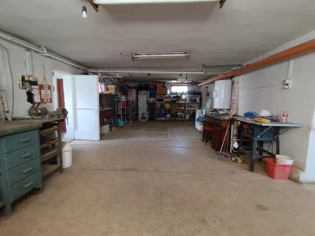 Eladó ház Budapest XXI. kerület, Királyerdő 194 nm